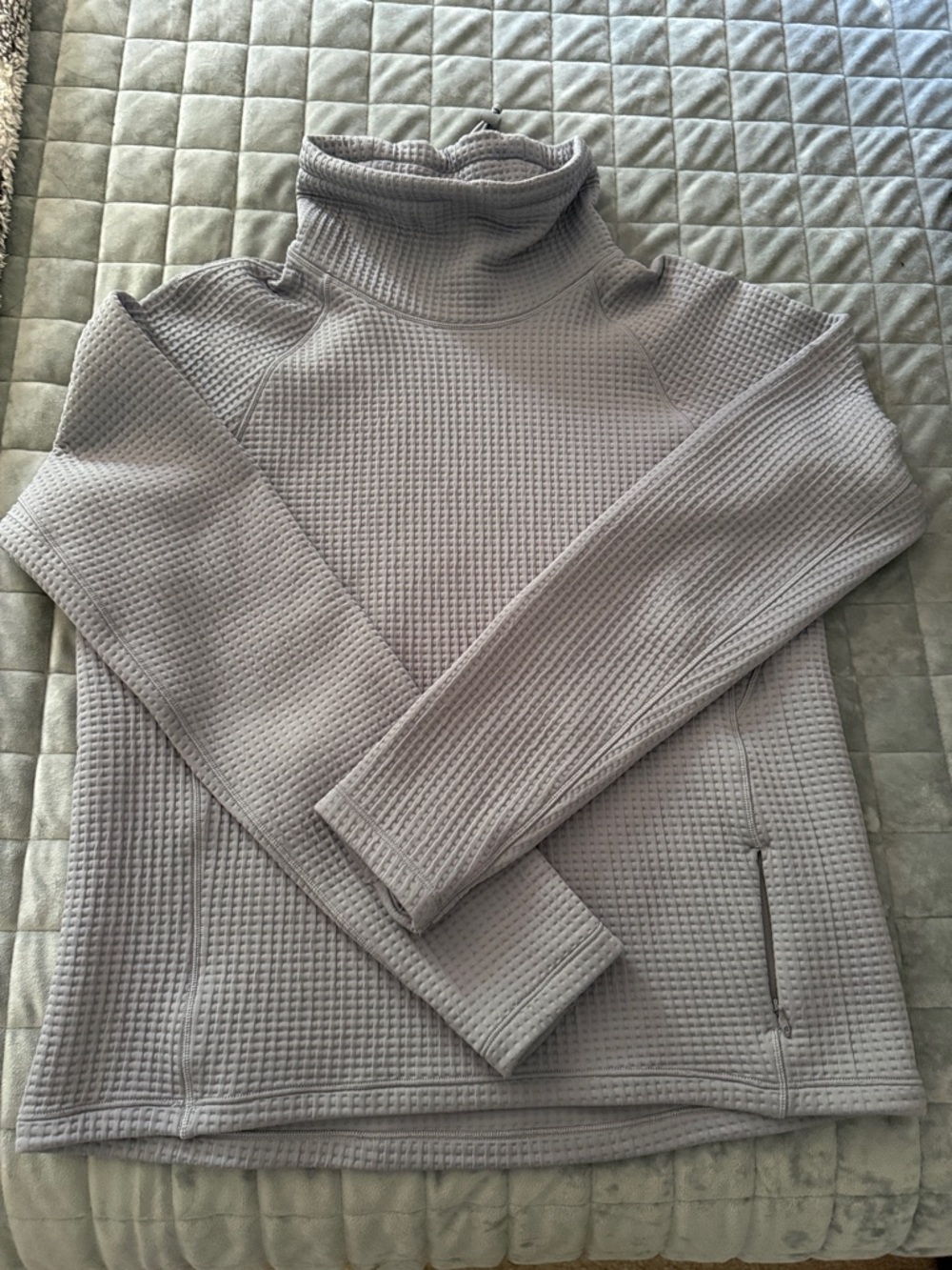 🍋 Lululemon Size 4 Waffle Knit Funnel Neck Pullover Light Gray